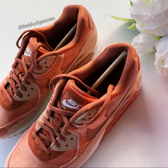 Nike Air Max 90 Velvet Dusty Peach NWT - Picture 12 of 14